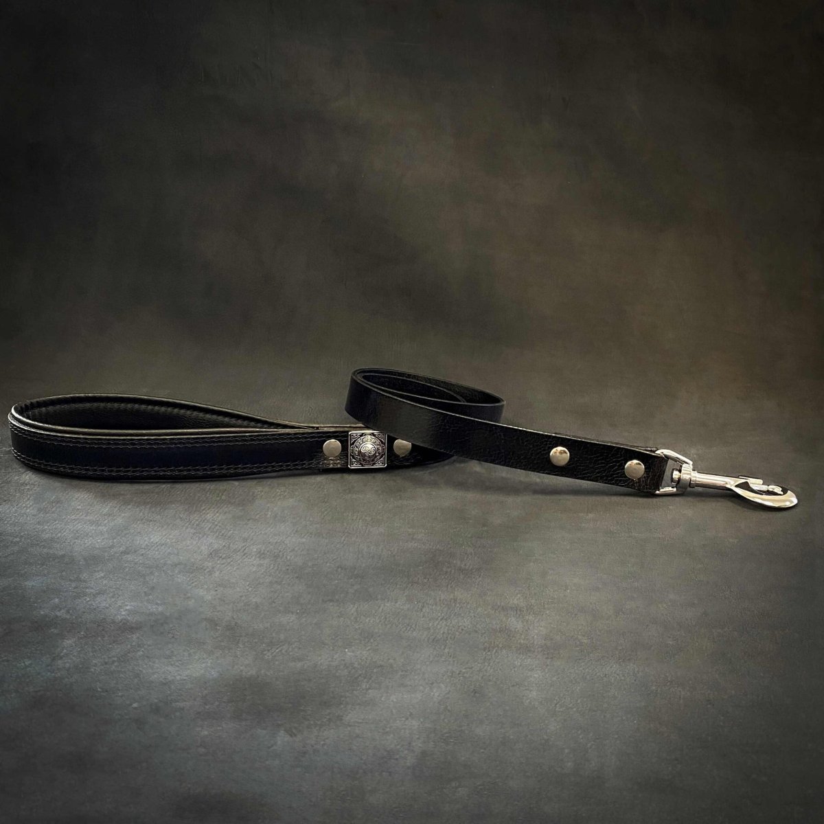 The “Eros” Leash 1 inch wide Black